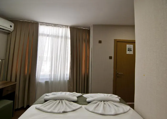 Aurora Eco Hotel